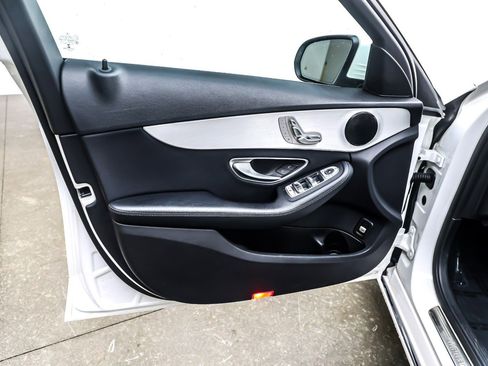 Used 2019 Mercedes-Benz C 300 Sedan image 20