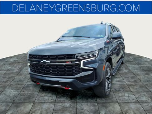 Used 2021 Chevrolet Suburban Z71 w/ Z71 Signature Package AWD/4WD image 7