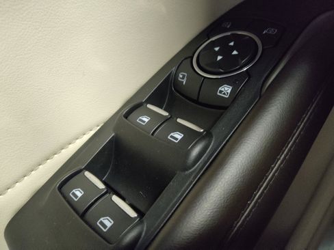 Used 2016 Lincoln MKC Reserve image 27