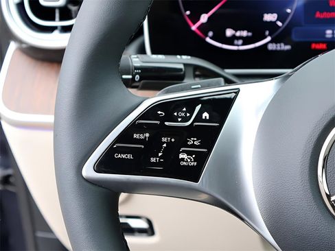 New 2025 Mercedes-Benz C 300 4MATIC Sedan image 33