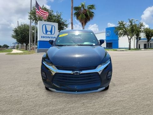 Used 2020 Chevrolet Blazer LT FWD image 2