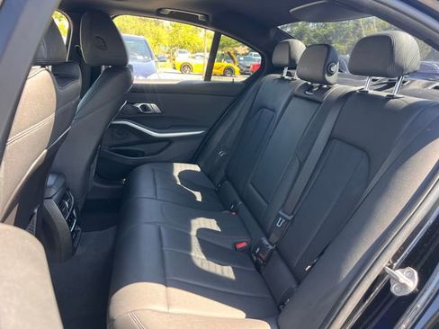Used 2020 BMW 330i Sedan w/ Convenience Package RWD image 19