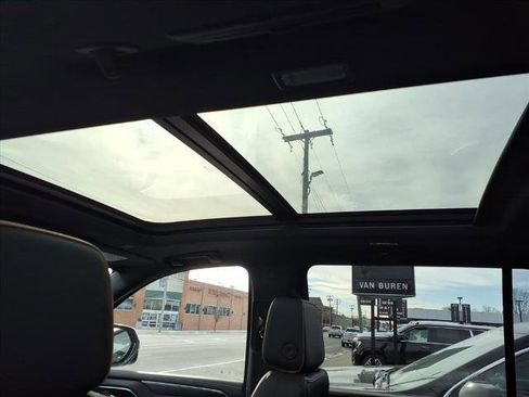 Certified 2023 GMC Yukon XL AT4 w/ AT4 Premium Plus Package image 14