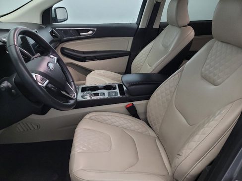 Used 2024 Ford Edge Titanium image 17