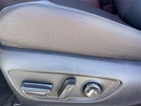 Used 2025 Toyota RAV4 XLE image 25