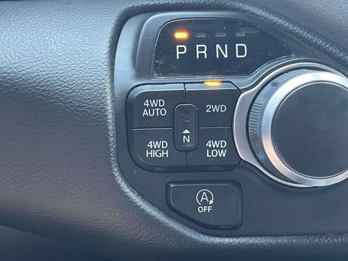 Used 2023 RAM 1500 Big Horn AWD/4WD image 32