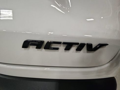 Used 2024 Chevrolet Trax ACTIV w/ Driver Confidence Package FWD image 38