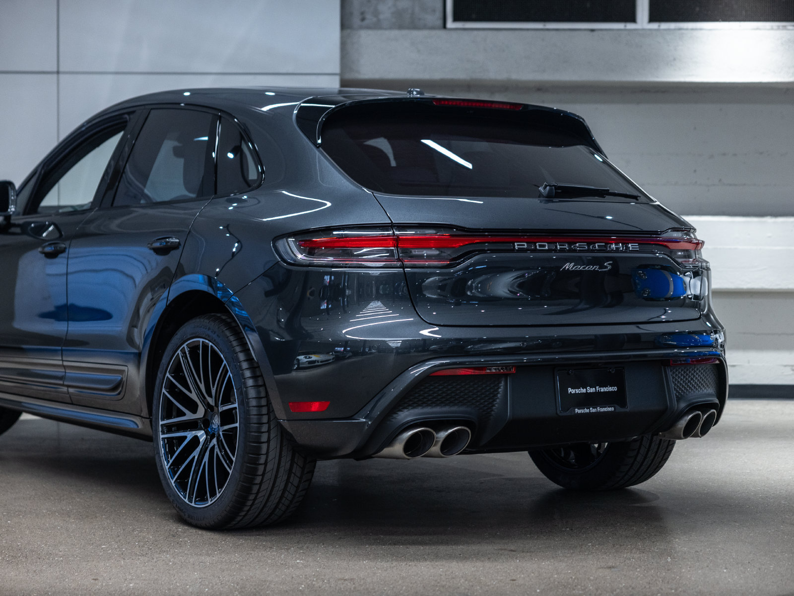 Certified 2026 Porsche Macan S AWD/4WD image 19