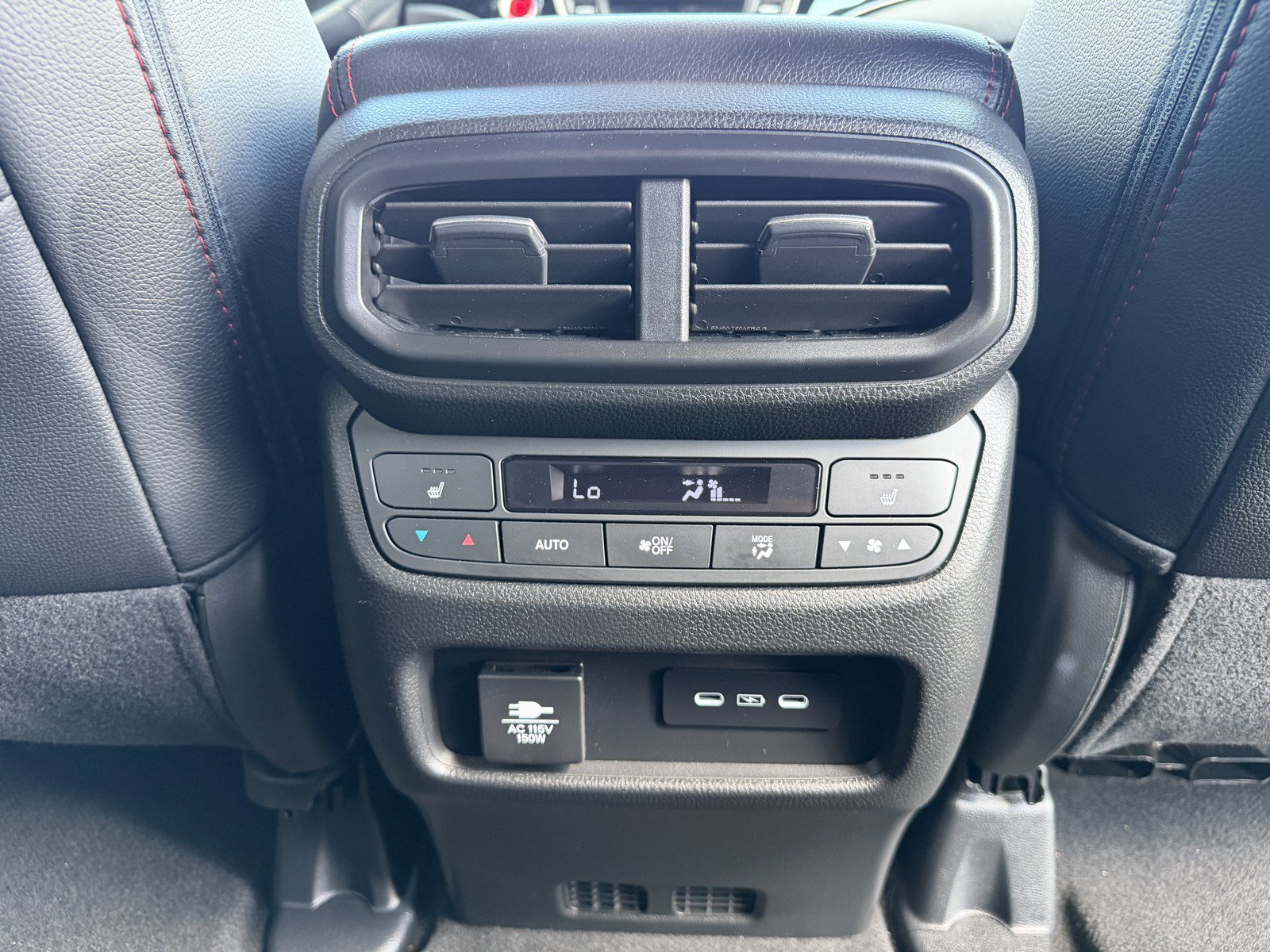 Used 2025 Honda Passport Black Edition image 12
