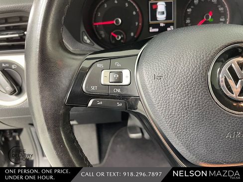 Used 2020 Volkswagen Passat 2.0T SE image 22