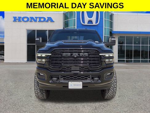 Used 2025 RAM 2500 Laramie w/ Night Edition AWD/4WD image 8