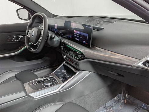 Used 2025 BMW 330i xDrive Sedan w/ M Sport Package image 25