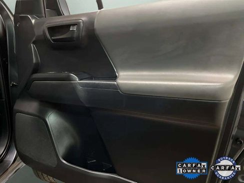Used 2022 Toyota Tacoma SR image 73