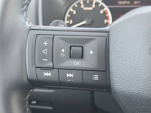 Certified 2025 Nissan Rogue SV w/ SV Premium Package FWD image 30
