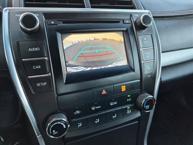 Used 2015 Toyota Camry SE FWD image 13