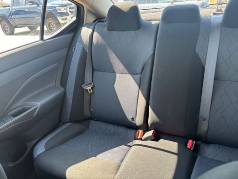 Used 2025 Nissan Versa SV image 37