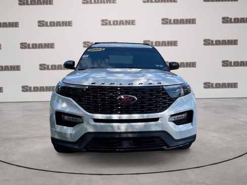 Used 2022 Ford Explorer ST-Line w/ Class IV Trailer Tow Package AWD/4WD image 8