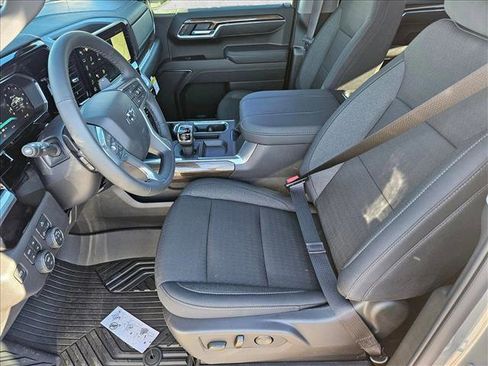 New 2026 Chevrolet Silverado 1500 LT Trail Boss w/ Dark Appearance Package image 3