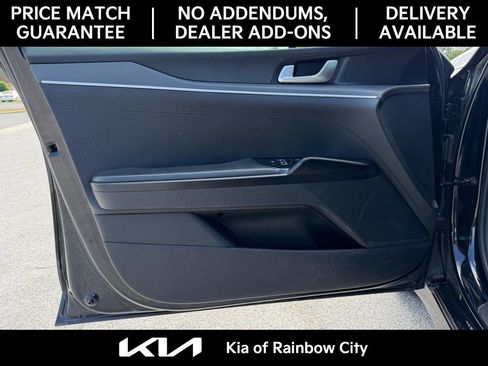 Used 2021 Kia K5 GT-Line w/ GT-Line FWD Premium Package image 12