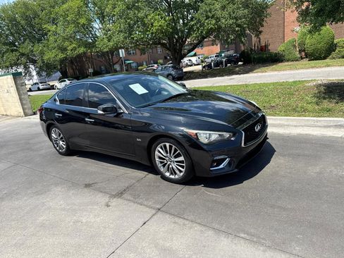 Used 2018 INFINITI Q50 Luxe w/ Essential Package (3.0T Luxe) RWD image 7