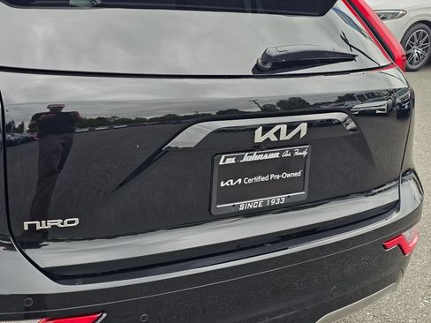 Certified 2023 Kia Niro Wind w/ Wind Preserve Package FWD image 24