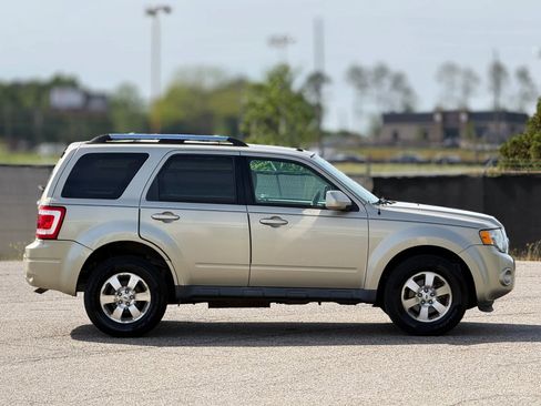 Used 2010 Ford Escape Limited AWD/4WD image 7