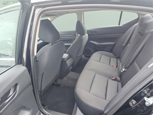 Used 2025 Nissan Altima 2.5 SV w/ SV Special Edition Package FWD image 7
