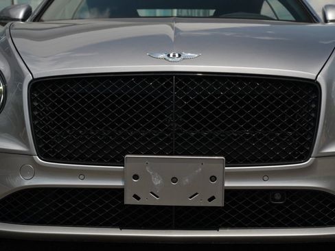 Used 2021 Bentley Continental GT AWD/4WD image 29