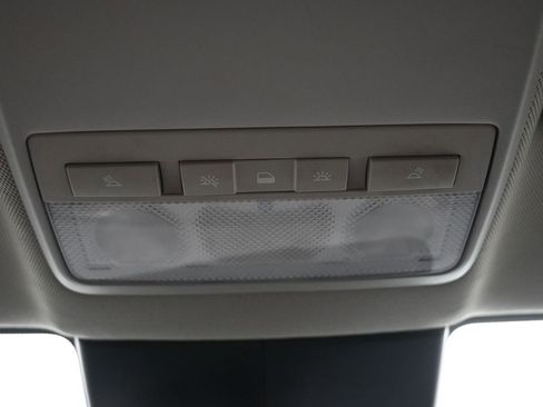 Used 2020 Buick Encore Preferred image 19