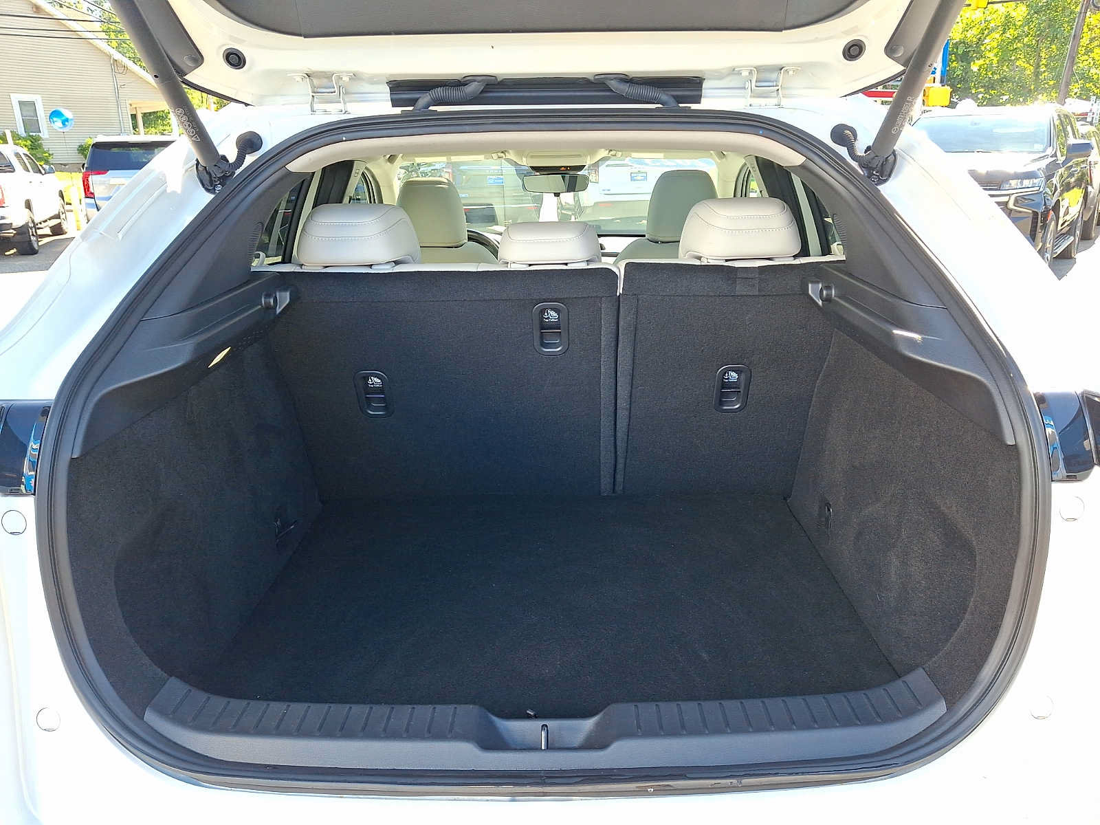 Used 2023 MAZDA CX-30 AWD 2.5 S w/ Premium Package image 27