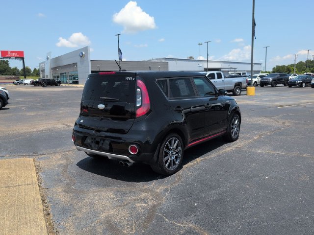 Used 2018 Kia Soul ! FWD image 8