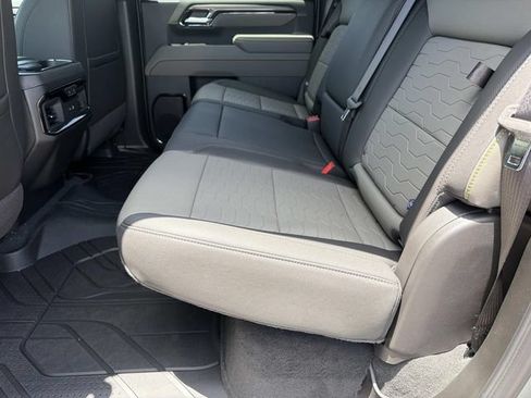 New 2026 Chevrolet Silverado 2500 ZR2 AWD/4WD image 23