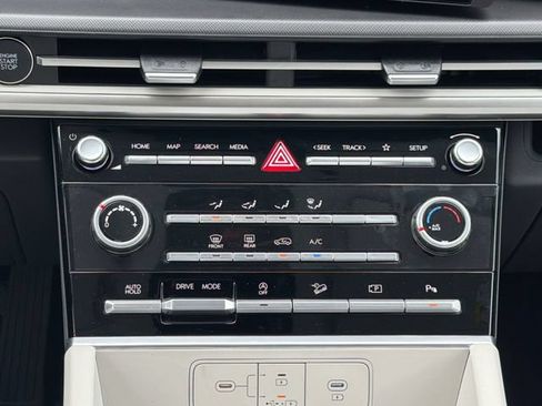 New 2026 Hyundai Santa Fe SE FWD image 18
