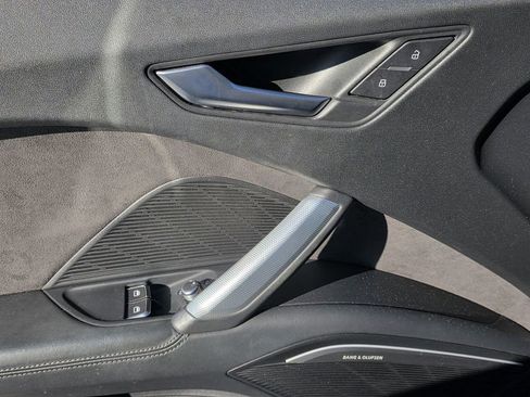 Used 2017 Audi TT 2.0T image 16