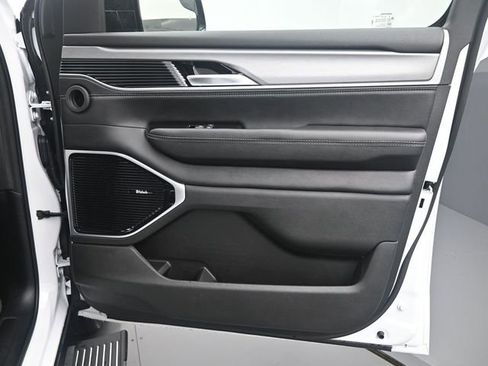 New 2026 Jeep Grand Wagoneer L Limited image 22