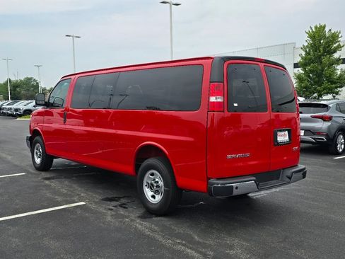 New 2026 GMC Savana 3500 LT w/ LT Preferred Equipment Group RWD image 8