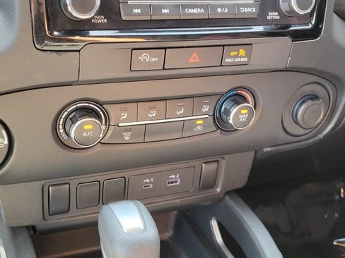 Certified 2023 Nissan Frontier SV AWD/4WD image 16