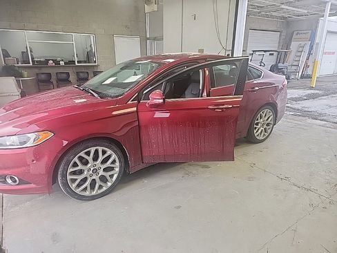 Used 2014 Ford Fusion Titanium image 1