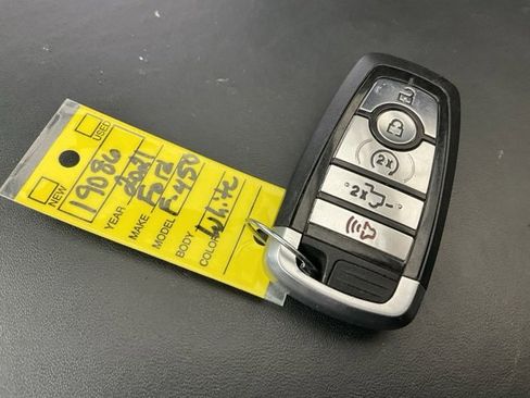 Used 2021 Ford F450 Platinum w/ Camper Package image 23