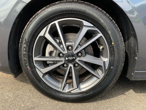 Used 2023 Kia Forte LXS FWD image 33