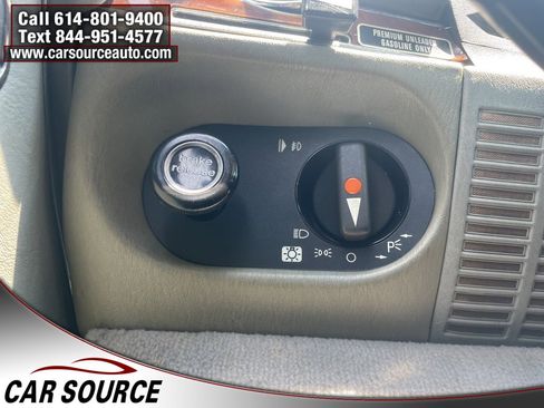 Used 1989 Mercedes-Benz 560 SL image 18