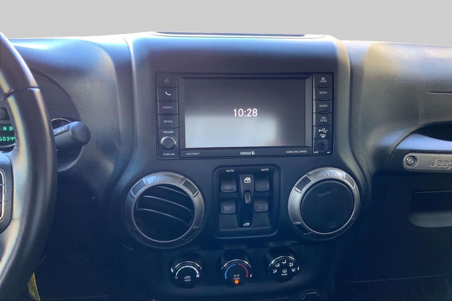 Used 2018 Jeep Wrangler Unlimited Sport S AWD/4WD image 7