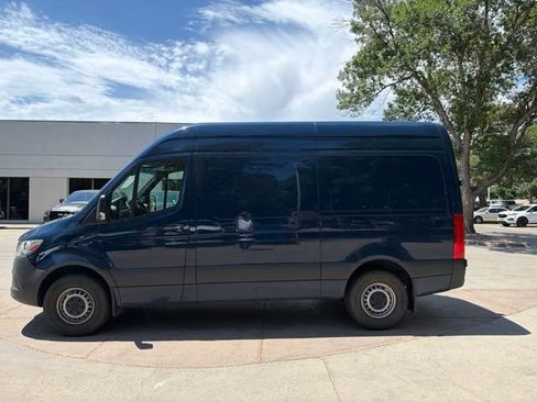 Used 2023 Mercedes-Benz Sprinter 2500 image 2