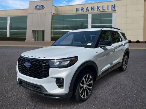 New 2026 Ford Explorer ST-Line AWD/4WD image 3
