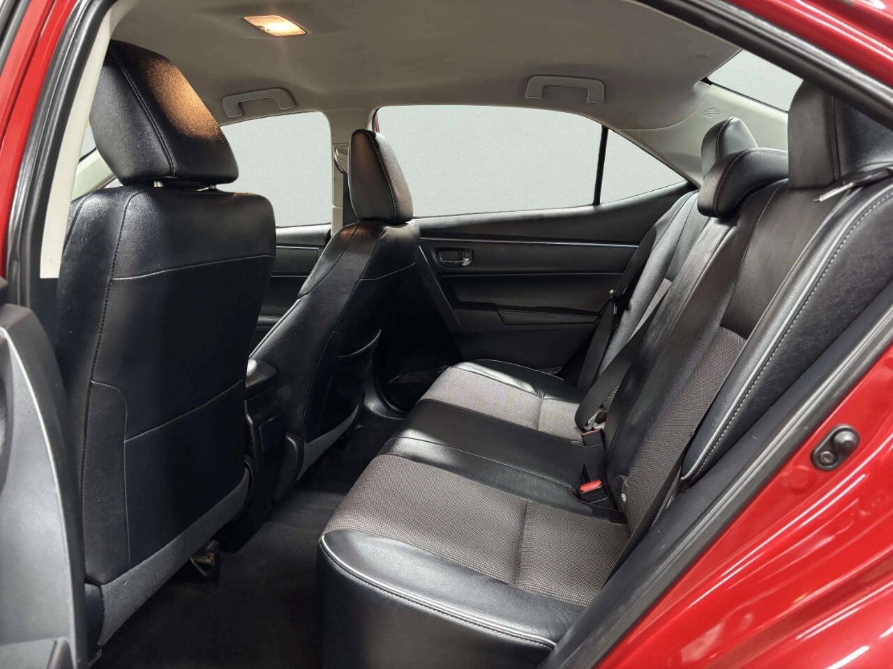 Used 2014 Toyota Corolla S FWD image 16