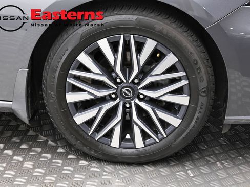 Used 2023 Nissan Altima 2.5 SV w/ SV Premium Package FWD image 31