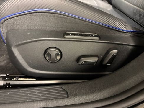 Used 2023 Volkswagen Golf 20th Anniversary Edition image 23