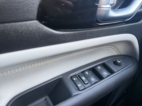 New 2026 Jeep Compass Limited image 28