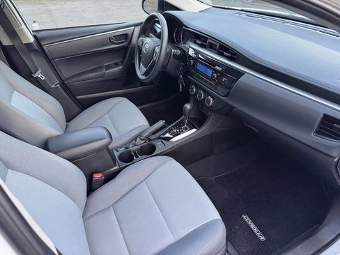Used 2014 Toyota Corolla LE image 17