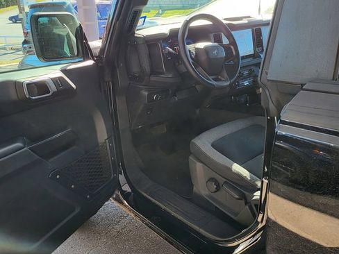 Used 2025 Ford Bronco Big Bend image 4